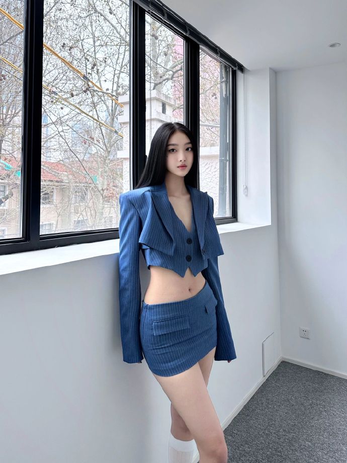 鱿鱼游戏 封面